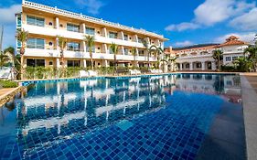 Villa Blanca Hotel & Restaurant  4*